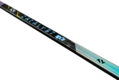TRUE CATALYST 9X 2023 JR OPS 50 FLEX Grip Stick 54" -Wintersportgeschäft 2023 Hockey Catalyst PlayerStick 9X3 HammerLogo 3000x2000 e408e4b 2