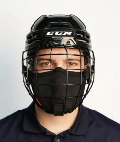 CCM Game On Player Mask -Wintersportgeschäft Products23359 832x832 883365709 1